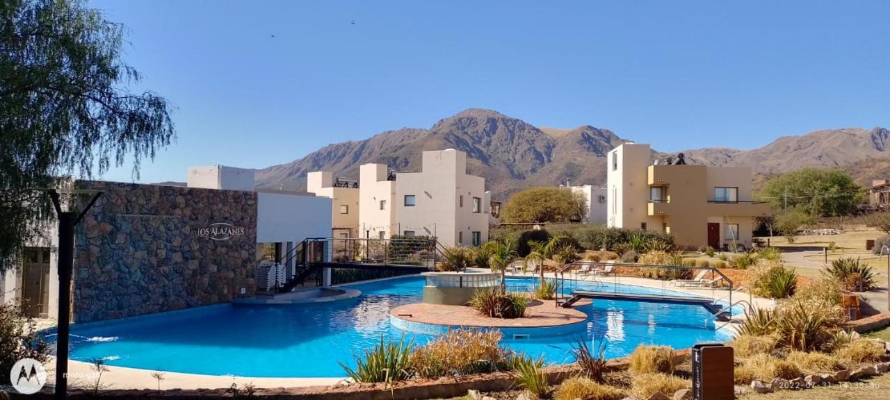 Apart Hotel Los Alazanes Capilla del Monte Exterior foto